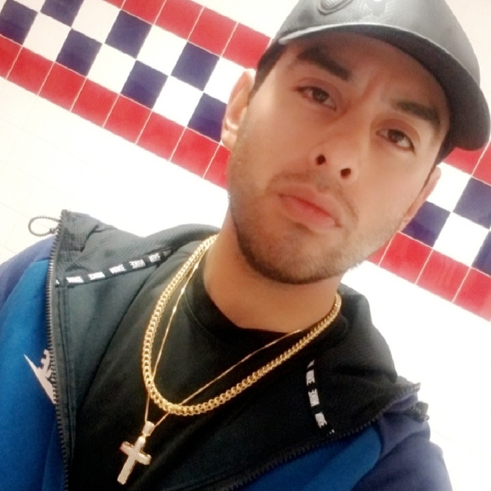 Meet your Posher, Gerardo